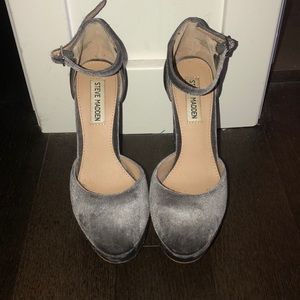 Steve Madden pumps